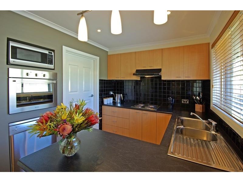 4 Hadley Street, Seaford VIC 3198