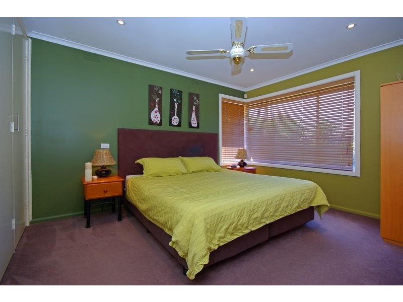 4 Hadley Street, Seaford VIC 3198