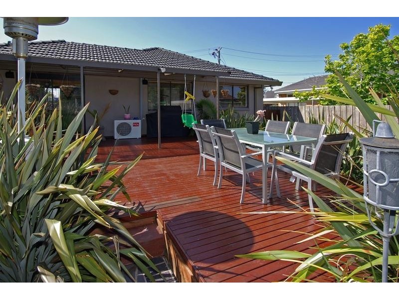4 Hadley Street, Seaford VIC 3198