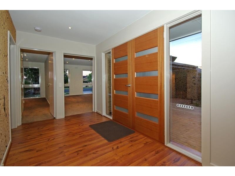 7 Centenary Street, Seaford VIC 3198