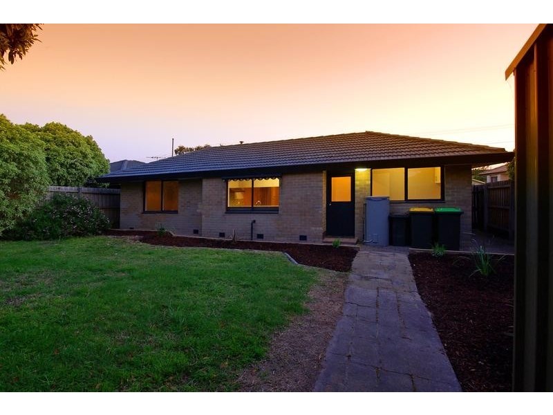 7 Centenary Street, Seaford VIC 3198