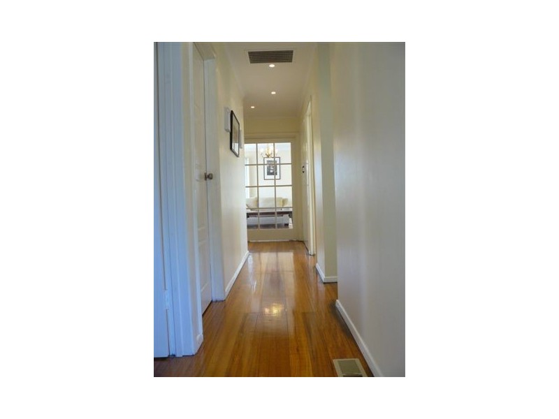 22 Kinsale Street, Seaford VIC 3198