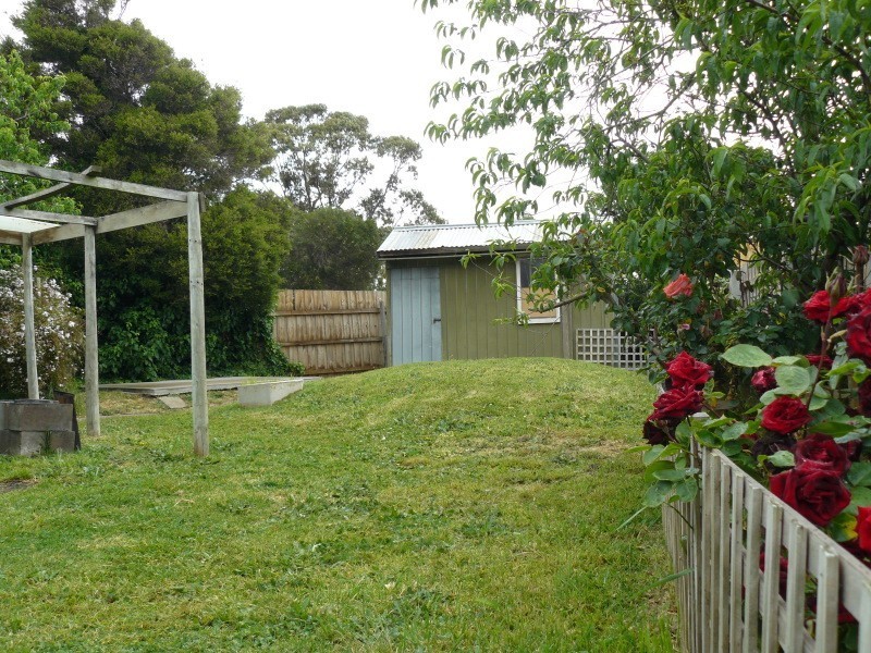 32 Weatherston Road, Seaford VIC 3198