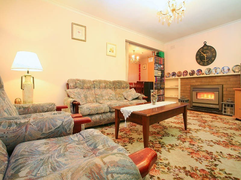 8 Duncan Avenue, Seaford VIC 3198