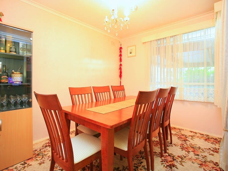 8 Duncan Avenue, Seaford VIC 3198
