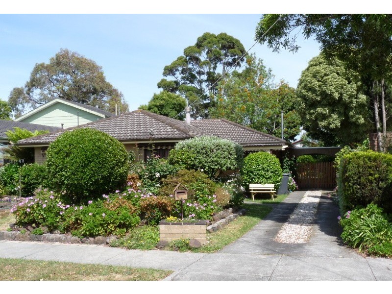 16 Elisdon Drive, Seaford VIC 3198