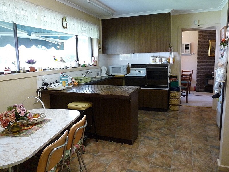 16 Elisdon Drive, Seaford VIC 3198