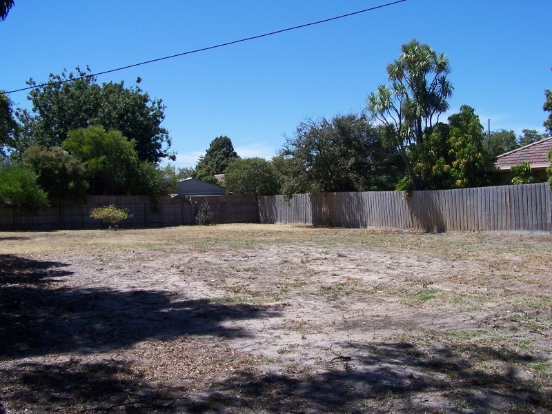 31 Weatherston Road, Seaford VIC 3198