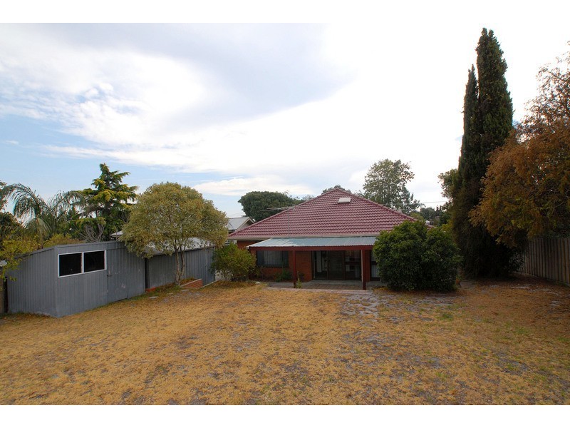 4 Mountain View Crescent, Seaford VIC 3198