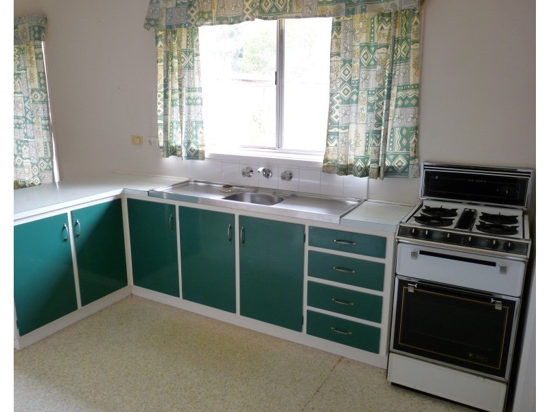 4 Bruce Street, Seaford VIC 3198