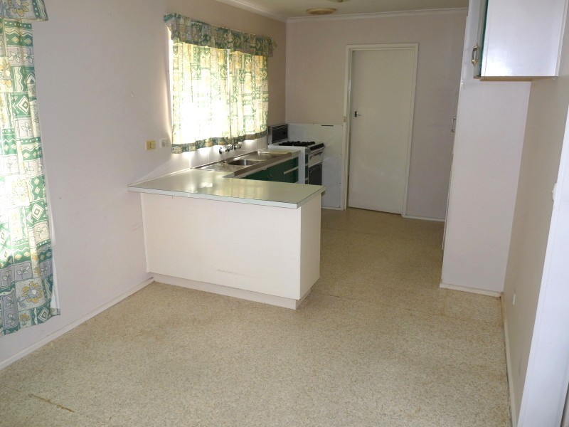 4 Bruce Street, Seaford VIC 3198