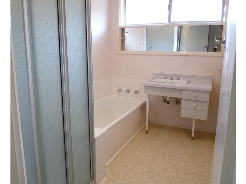 4 Bruce Street, Seaford VIC 3198