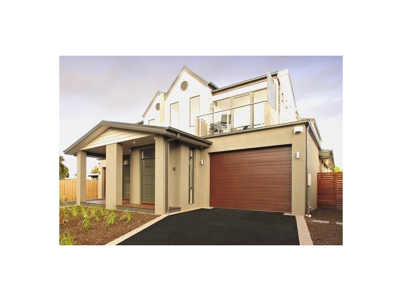 133 Kananook Avenue, Seaford VIC 3198