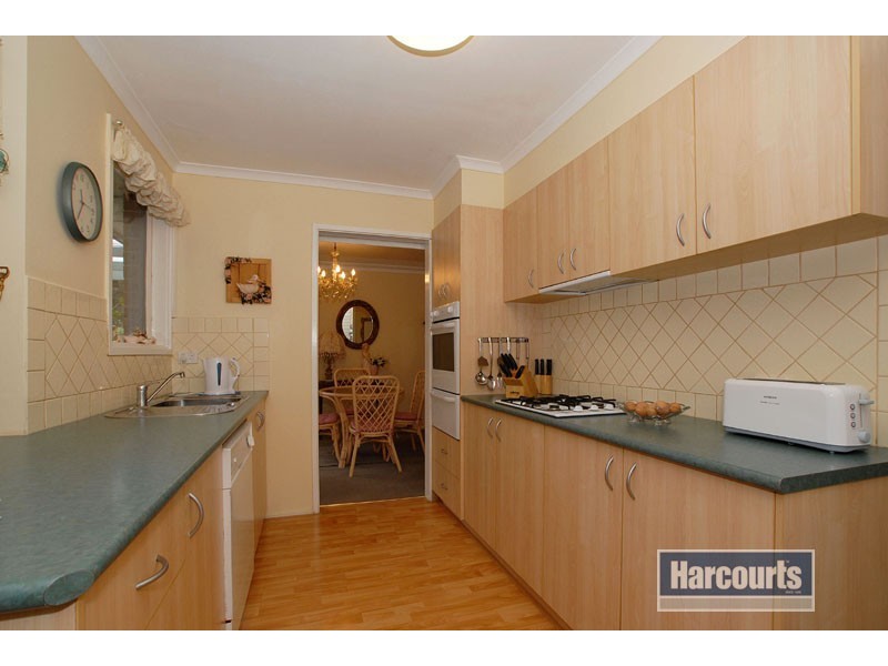 1 Lucas Crescent, Seaford VIC 3198