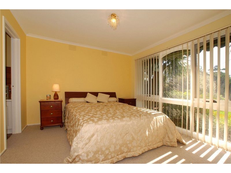 18 Catron Street, Seaford VIC 3198