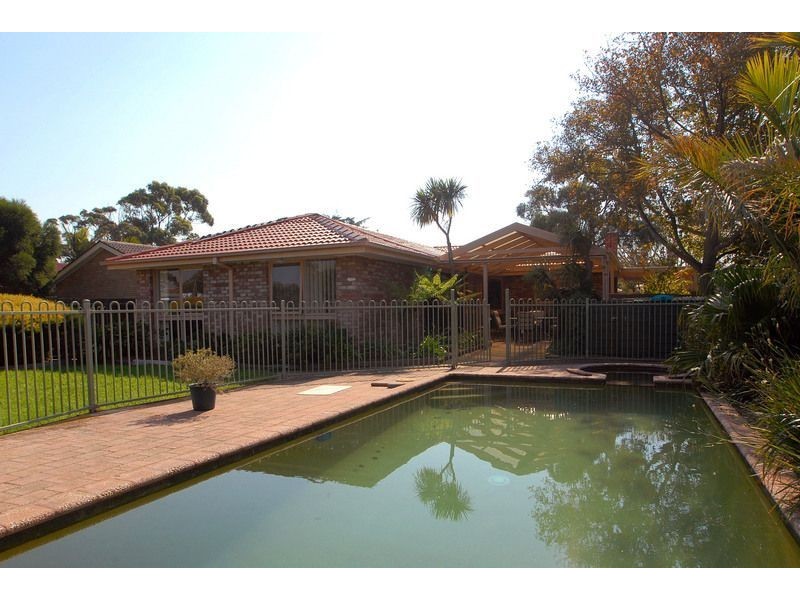 18 Catron Street, Seaford VIC 3198