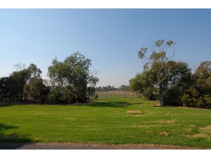 18 Catron Street, Seaford VIC 3198