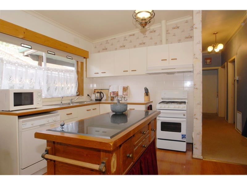 20 Carrington Avenue, Seaford VIC 3198