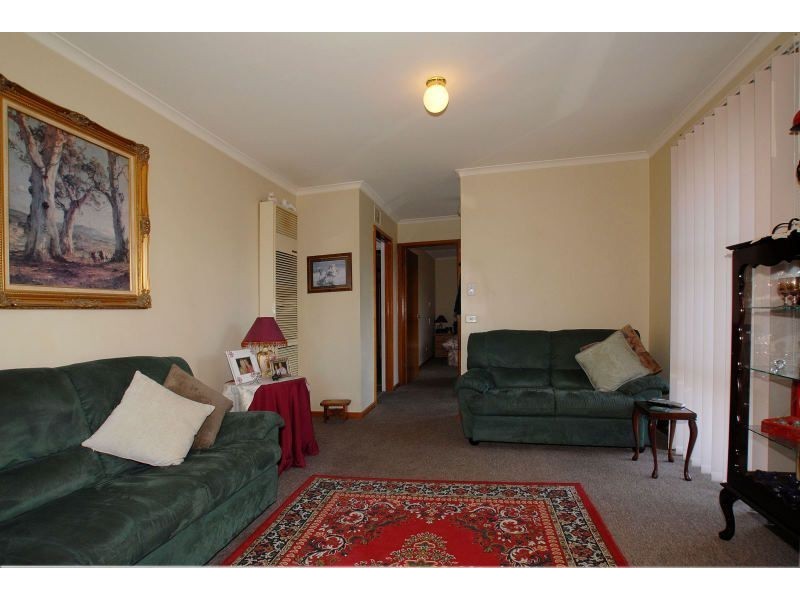 2 Caley Street, Frankston North VIC 3200