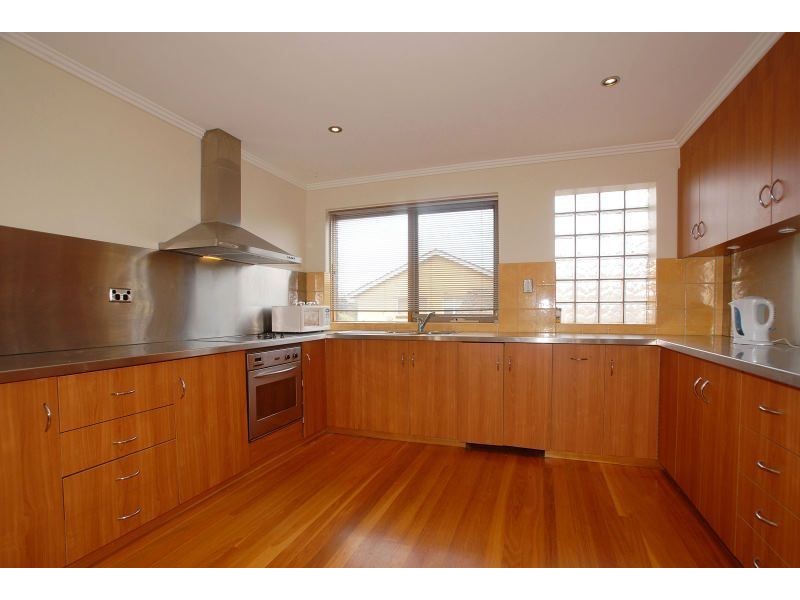 8/270 Nepean Highway, Seaford VIC 3198