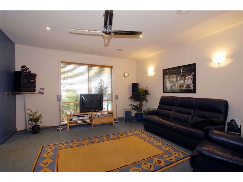 2/17 Church Road, Carrum VIC 3197