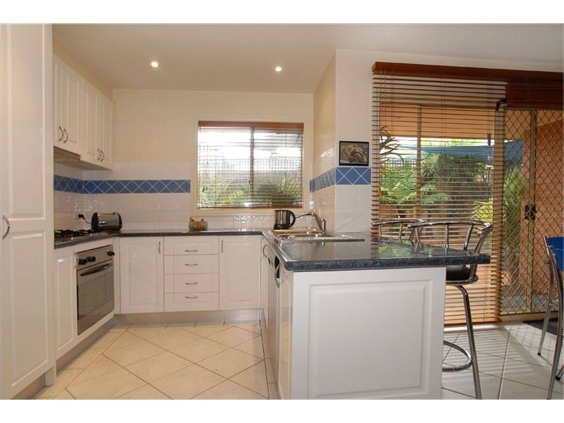 2/17 Church Road, Carrum VIC 3197