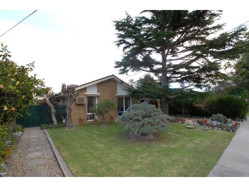 16 Catron Street, Seaford VIC 3198