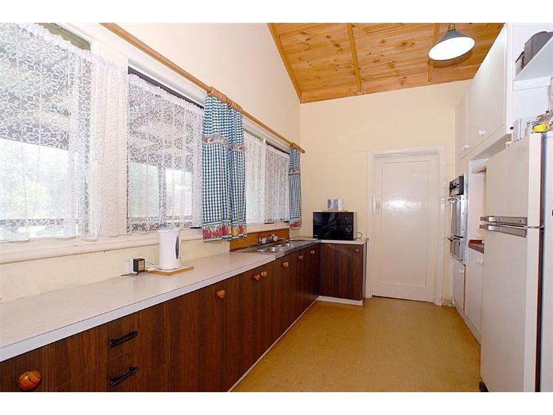 137 Kananook Avenue, Seaford VIC 3198