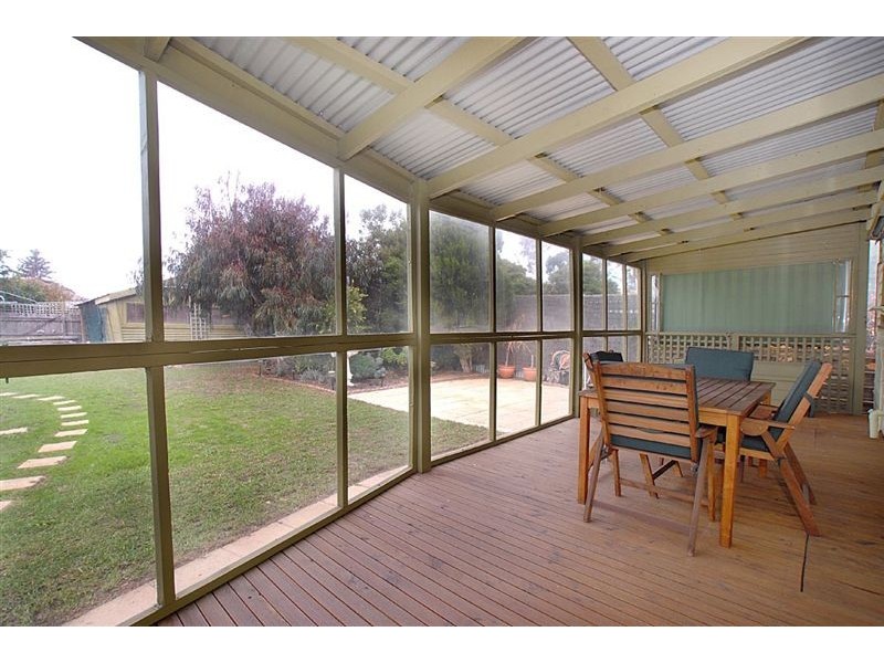 137 Kananook Avenue, Seaford VIC 3198