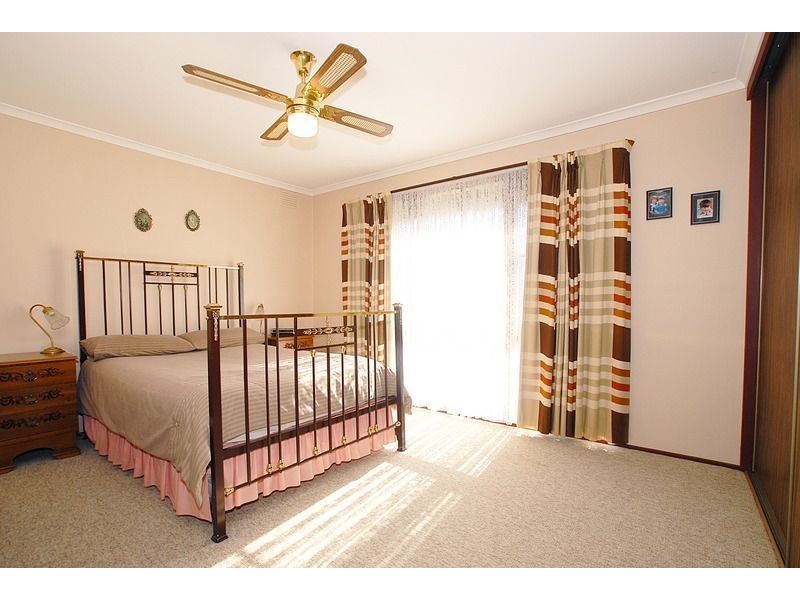 6 Maple Street, Seaford VIC 3198