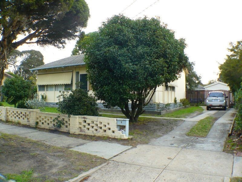 8 Longleaf Street, Frankston North VIC 3200