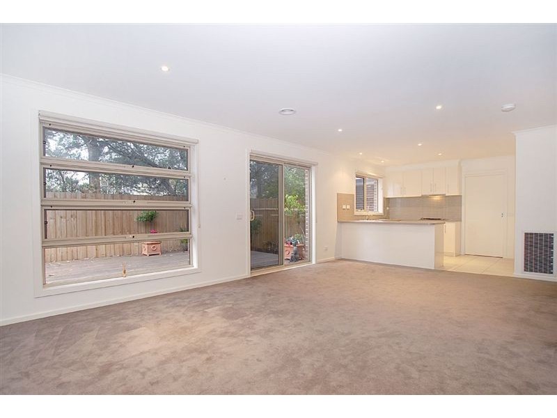 1/51 Kananook Avenue, Seaford VIC 3198