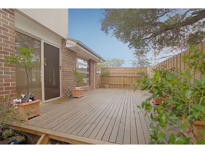 1/51 Kananook Avenue, Seaford VIC 3198