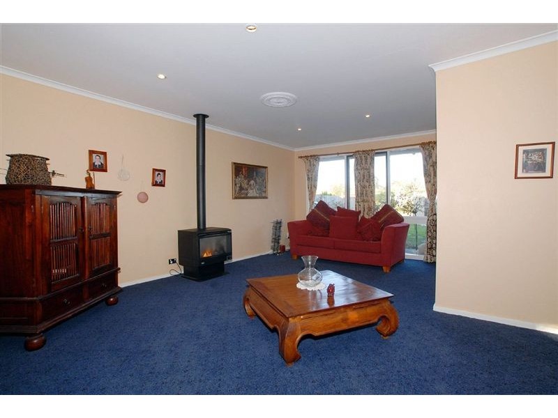 41 Emanuel Drive, Seaford VIC 3198