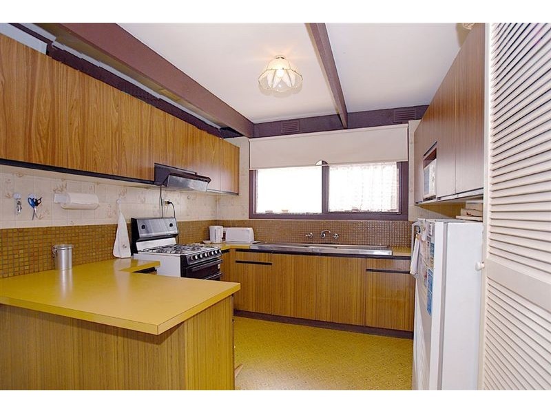 8 Galway Street, Seaford VIC 3198