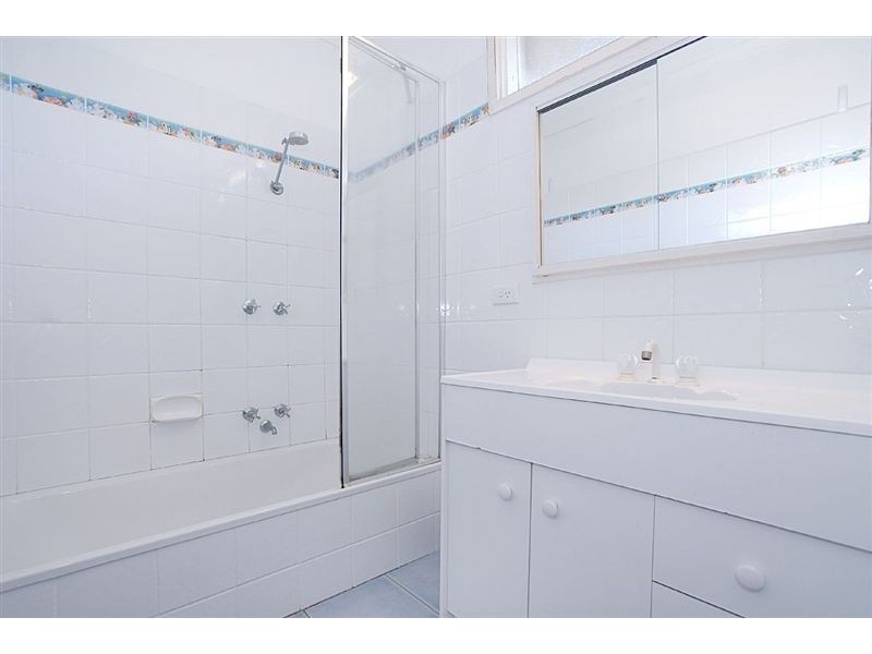 12 Bayside Grove, Seaford VIC 3198