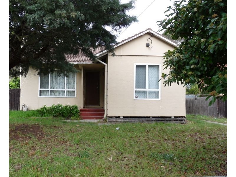 26 Pine Street, Frankston North VIC 3200