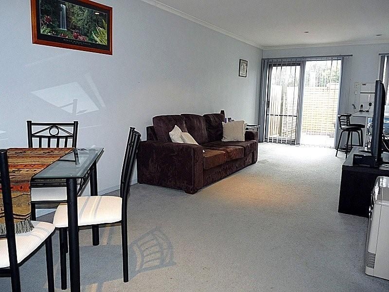 2/180 Nepean Highway, Seaford VIC 3198