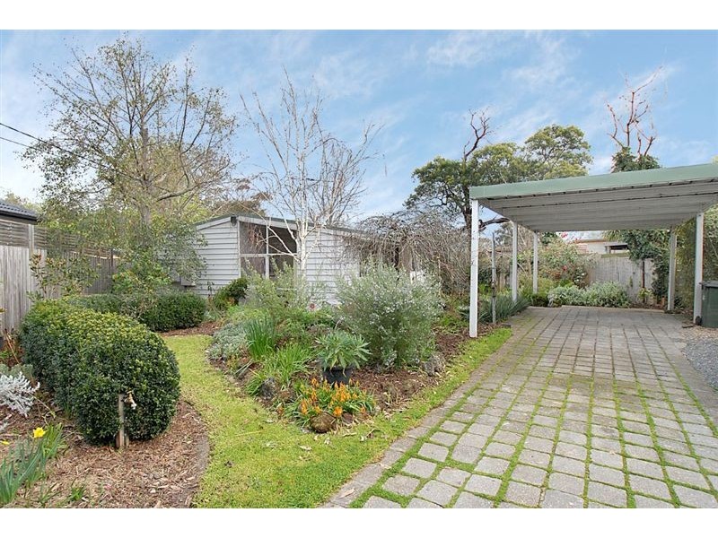 92 Rosslyn Avenue, Seaford VIC 3198