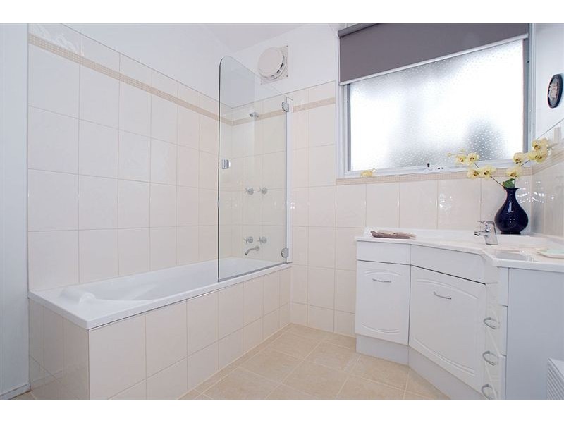 92 Rosslyn Avenue, Seaford VIC 3198