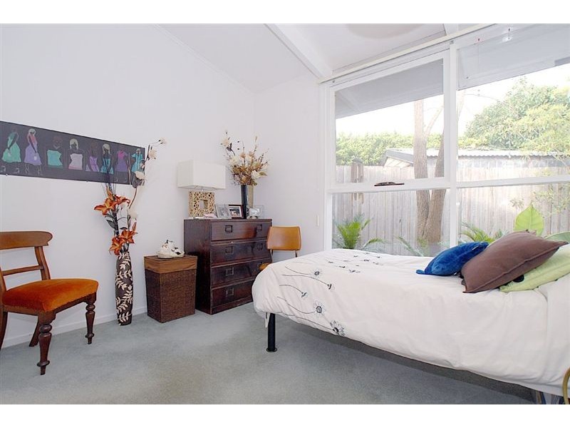 92 Rosslyn Avenue, Seaford VIC 3198