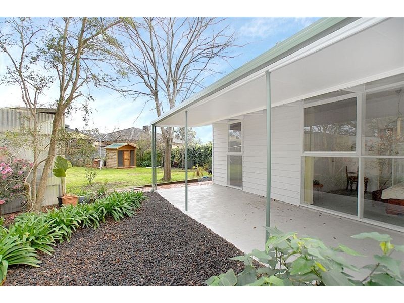 92 Rosslyn Avenue, Seaford VIC 3198