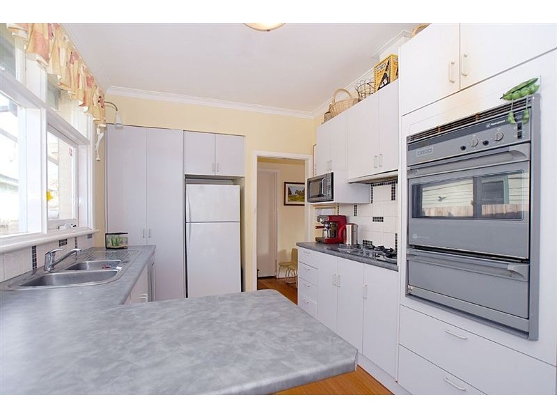 6 Johnstone Street, Seaford VIC 3198