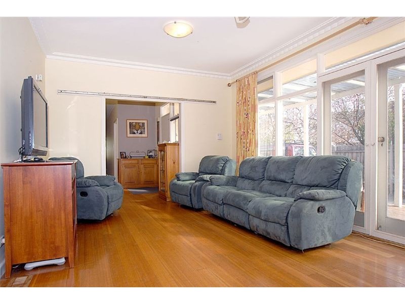 6 Johnstone Street, Seaford VIC 3198