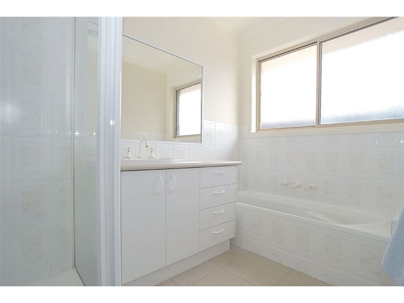 14 Kelvin Avenue, Seaford VIC 3198