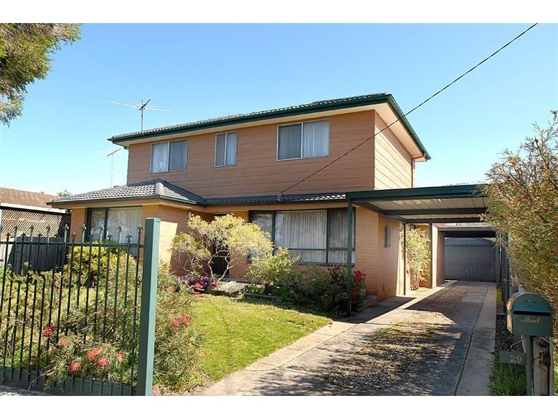 29 Torquay Avenue, Seaford VIC 3198
