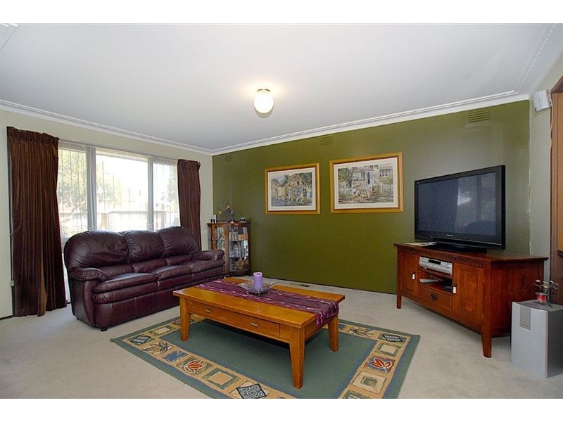 5 Lucas Crescent, Seaford VIC 3198