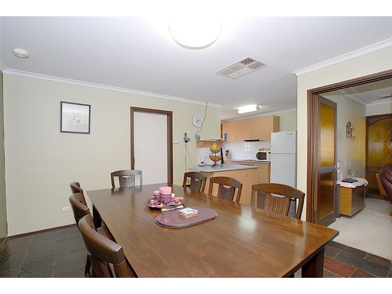 5 Lucas Crescent, Seaford VIC 3198
