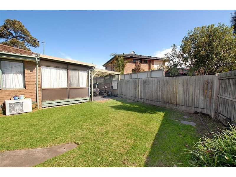 5 Lucas Crescent, Seaford VIC 3198
