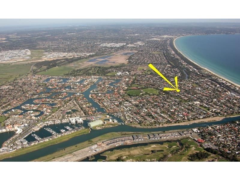 8 Emma Street, Carrum VIC 3197